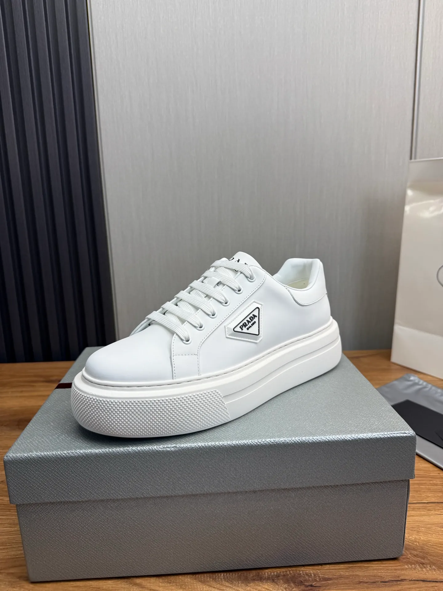 Men's shoes 💰560💰 [PRADA] Men's shoes are popular in the counter, official website is synchronized, 1 high-quality shipment ✔️Original cowhide upper + cowhide lining, 1🆚1 replica, original sole, 38-45 (45 customized, non-refundable)